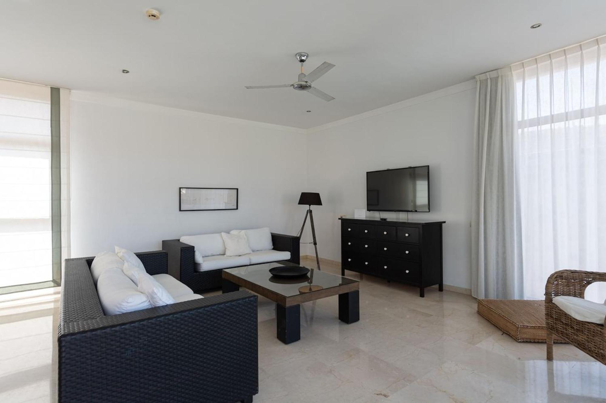 Tauro Villas Deluxe La Playa de Tauro Extérieur photo